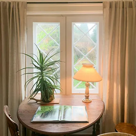 Historic Gamekeeper's House At Castle Nyaraló Tranekær