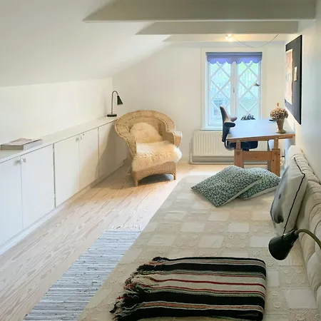 Historic Gamekeeper's House At Castle * Tranekær