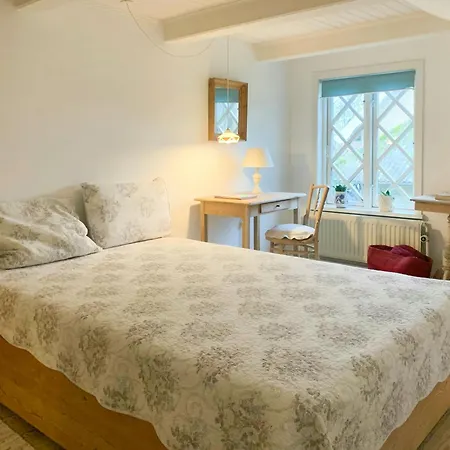 Historic Gamekeeper's House At Castle *