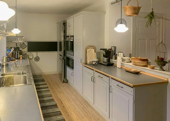 Historic Gamekeeper's House At Castle *